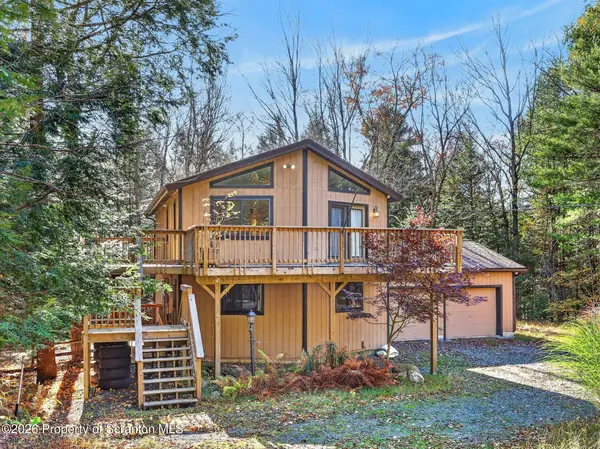 84 Magnolia Drive, Gouldsboro, PA 18424