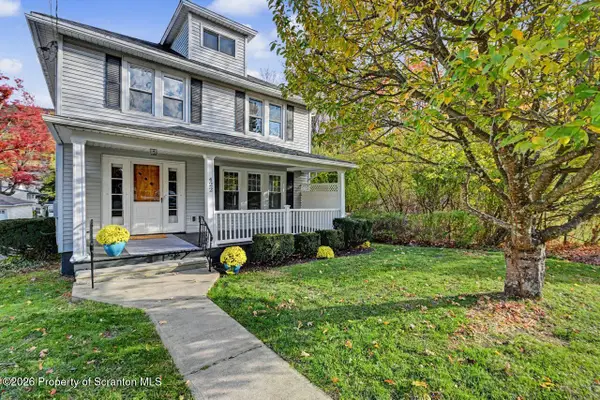 422 Layton Road, Chinchilla, PA 18410