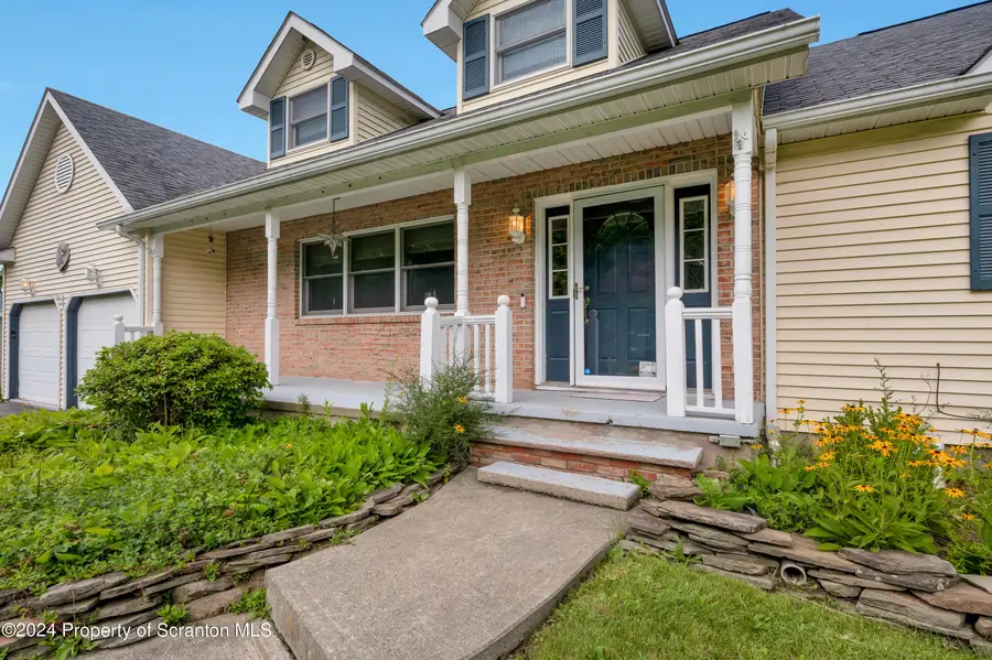 305 Maggies Road #L B, South Abington Township, PA 18411 - Image #2