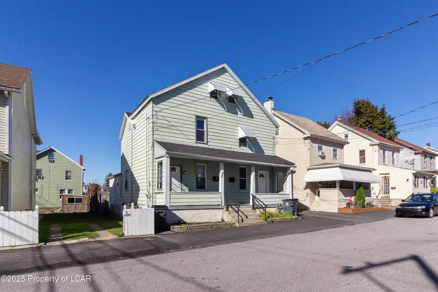 526 Garfield Street, Hazleton, PA 18201 - Image #2