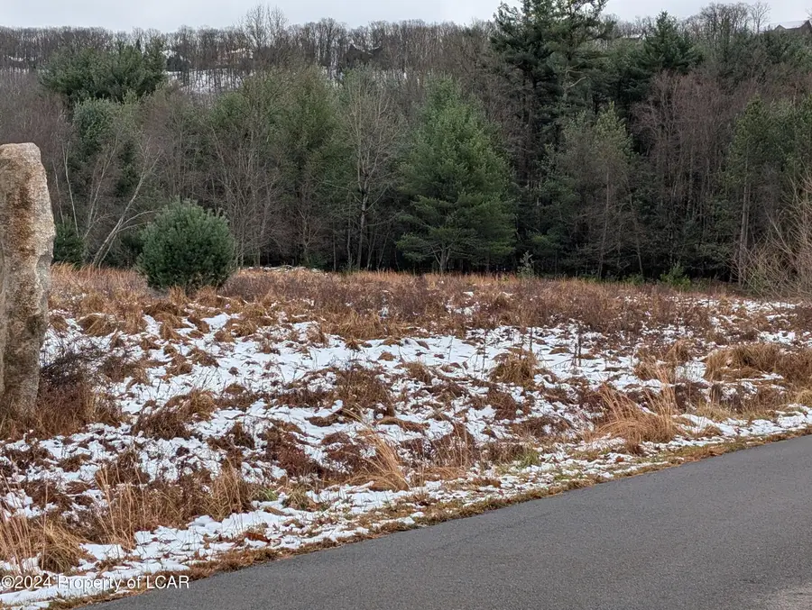 26 N Tahkox Drive, Hazleton, PA 18201 - Image #3