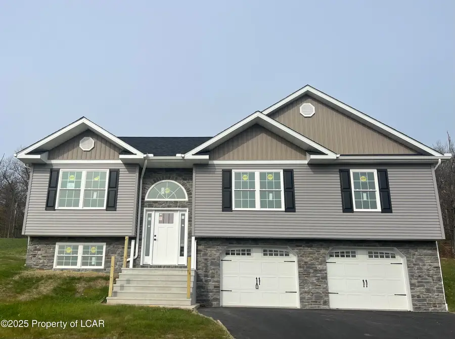 15 Sunset View Drive, Nanticoke, PA 18634 - Image #2