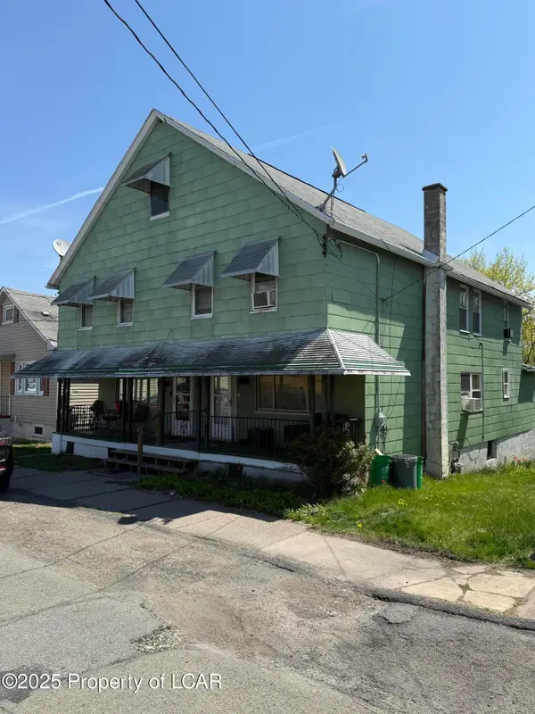 12 Hopkins Street, Plains, PA 18705