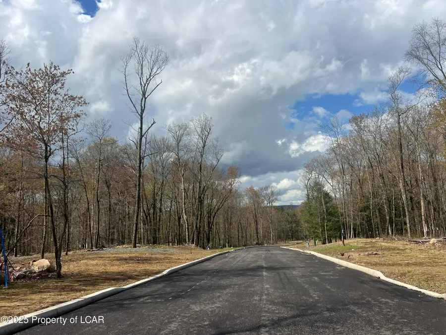 40 Heritage Way, Mountain Top, PA 18707 - Image #3