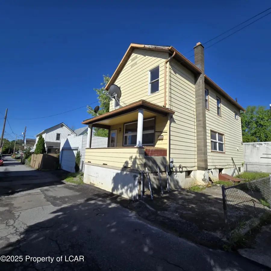 11 Bruce Lane, Wilkes Barre, PA 18702 - Image #2