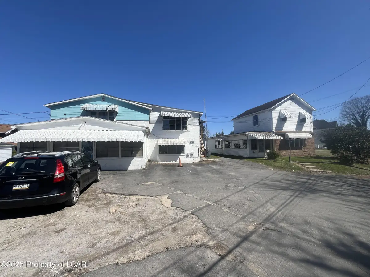 207 Milwaukee Avenue, Old Forge, PA 18518 - Image #1