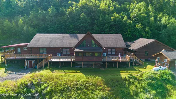 983 Swamp Road, Hunlock Creek, PA 18621