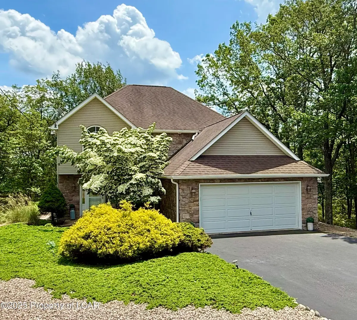 8 Glen Abbey Road, Hazle Township, PA 18202 - Image #1