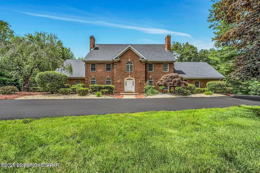 383 S Main Road, Mountain Top, PA 18707 - Image #2