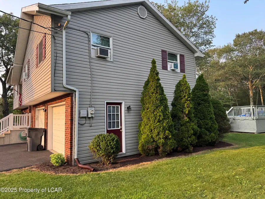 13 Hi-tor East, Freeland, PA 18224 - Image #2