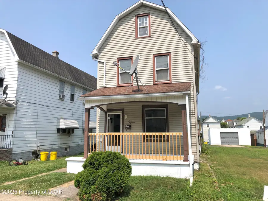 418 E Washington Street, Nanticoke, PA 18634 - Image #2
