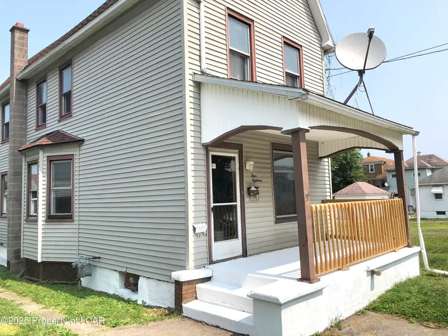 418 E Washington Street, Nanticoke, PA 18634 - Image #3