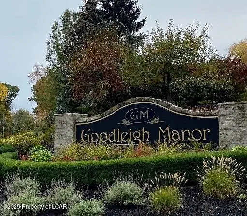 100 Manorview Drive, Dallas, PA 18612