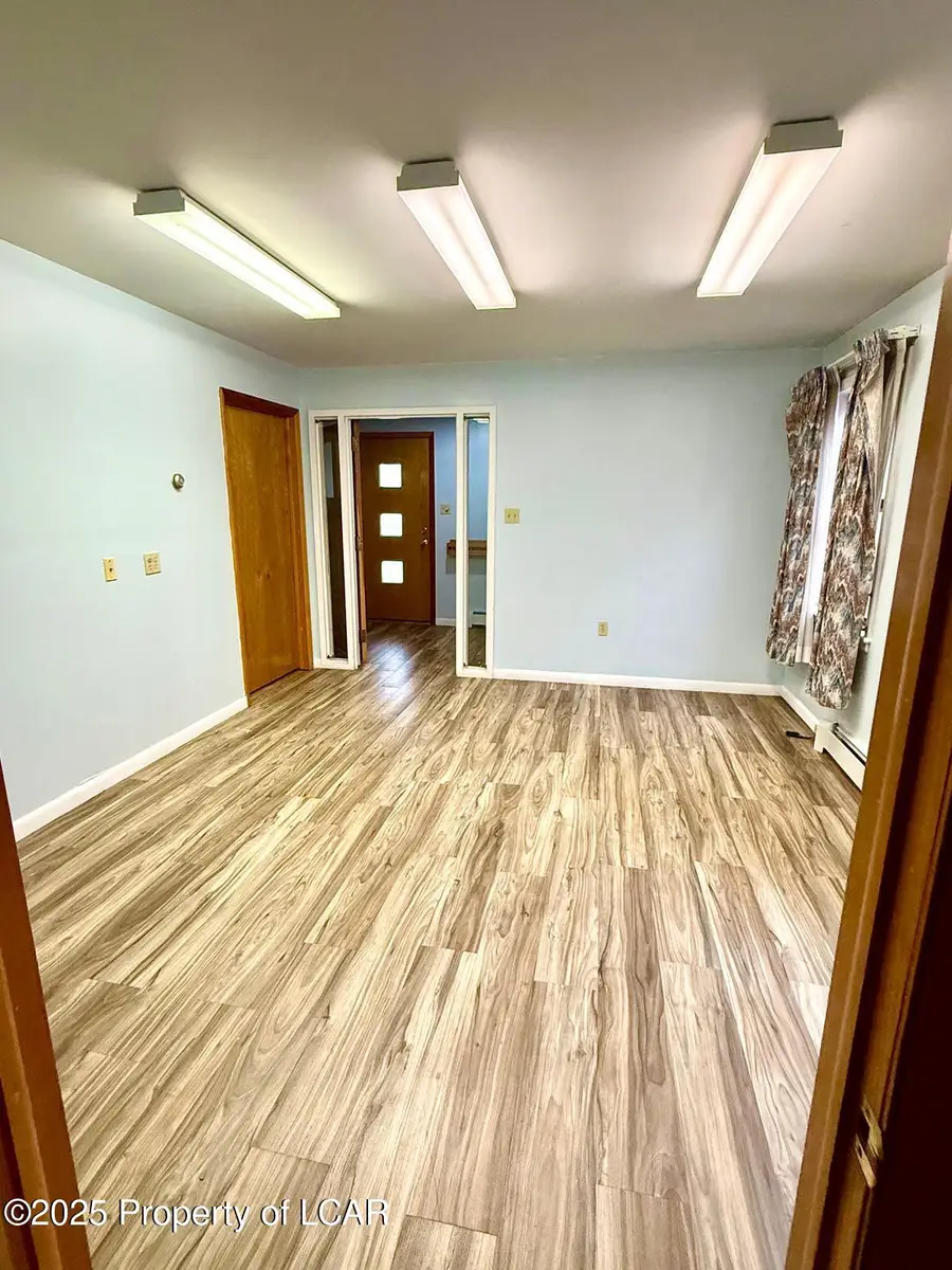 36 E Washington Street, McAdoo, PA 18237 - Image #3