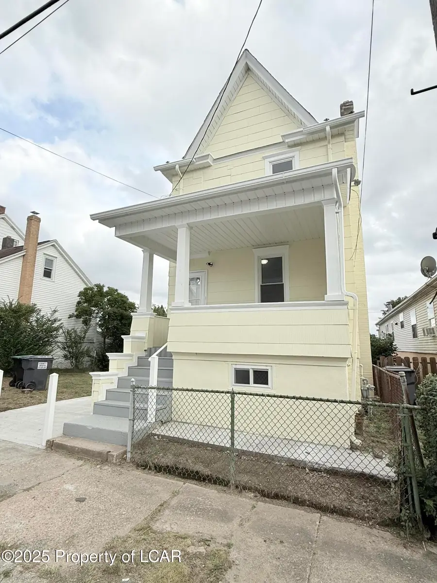 536 W Green Street, West Hazleton, PA 18202 - Image #3