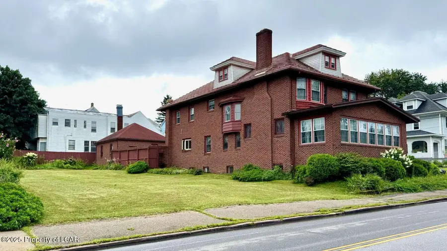 137 W Birch Street, Hazleton, PA 18201 - Image #2