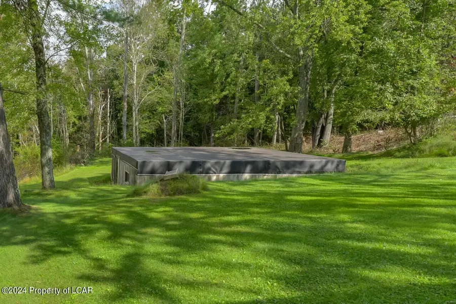 308 Carpenter Road, Dallas, PA 18612 - Image #2