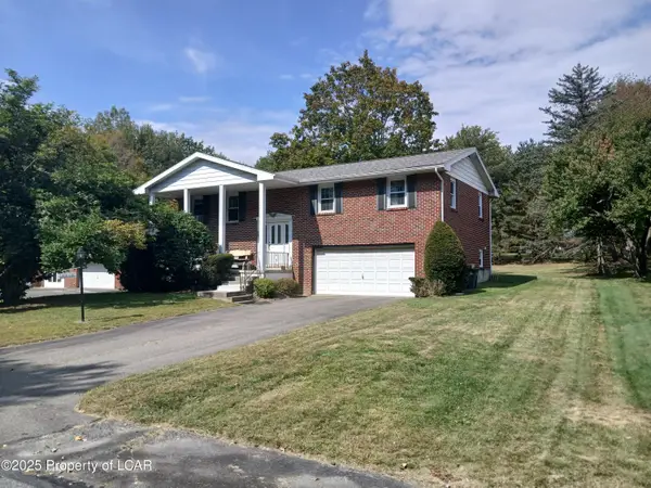 96 Lehigh St, Hazleton, PA 18201