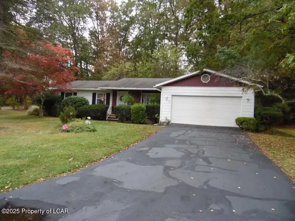 604 Aspen Drive, Mountain Top, PA 18707