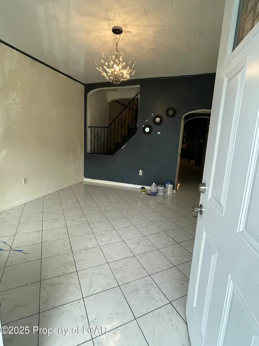 423 E Centre Street, Mahanoy City, PA 17948 - Image #2