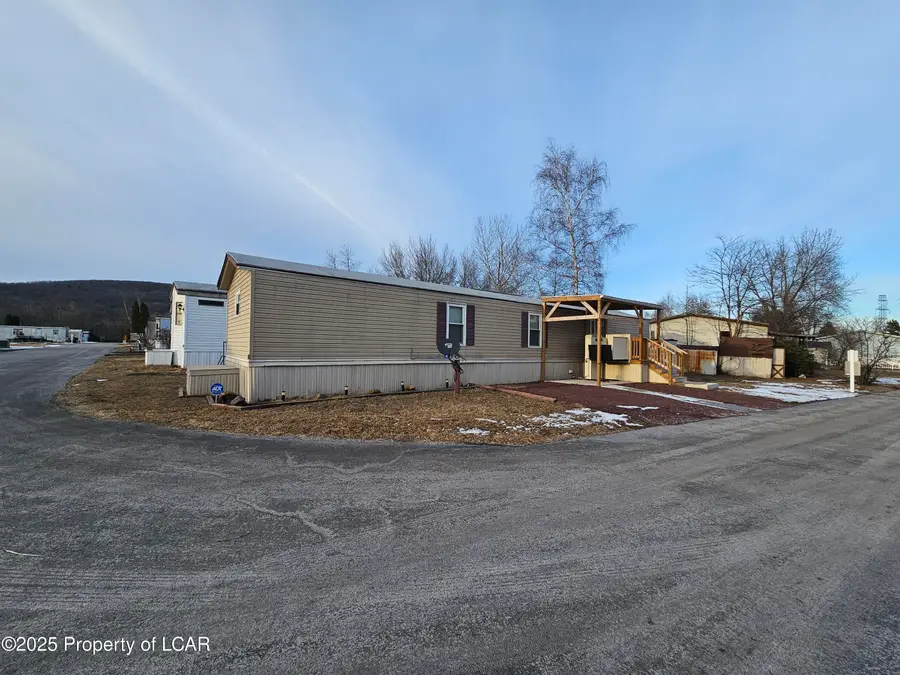 282 Birchwood Court, Exeter, PA 18643 - Image #3