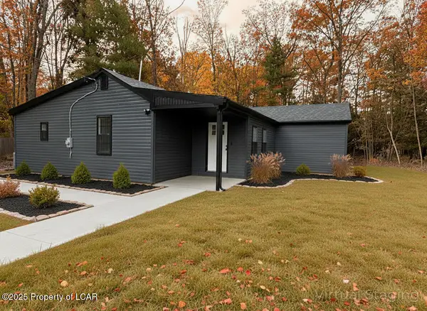 424 N Hunter Highway, Drums, PA 18222