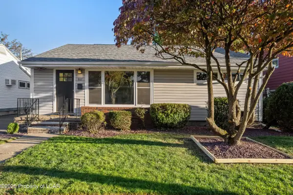 807 Woodland Drive, Kingston, PA 18704