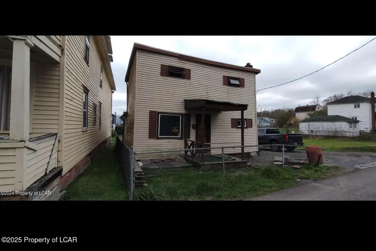 40 Morgan St, Larksville, PA 18651 - Image #1