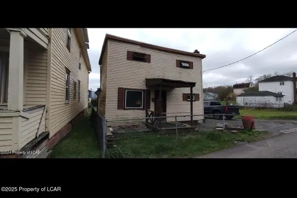 40 Morgan St, Larksville, PA 18651