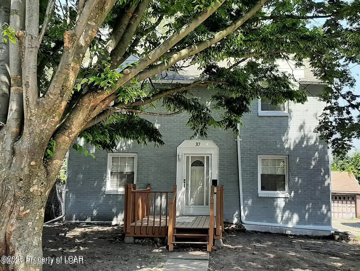 37 S Dawes Avenue, Kingston, PA 18704 - Image #1