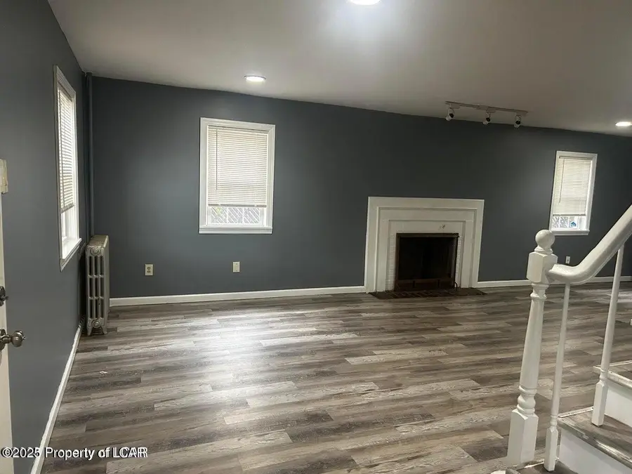 37 S Dawes Avenue, Kingston, PA 18704 - Image #2