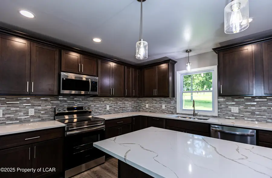 806 Justus Boulevard, Scott Township, PA 18447 - Image #2