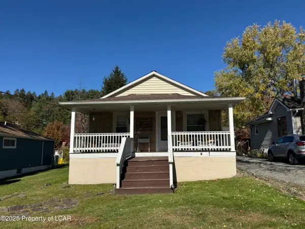 32 1st Street, Harveys Lake, PA 18618
