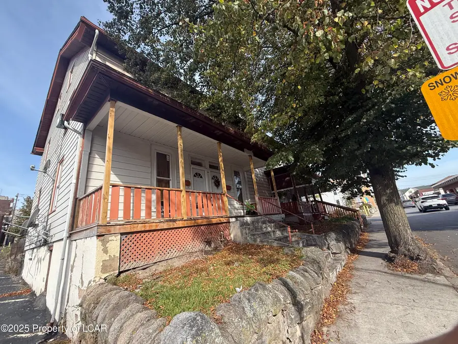 52 N Laurel Street, Hazleton, PA 18201 - Image #2