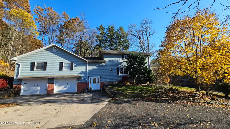 53 Hunlock-harveyville Road, Hunlock Creek, PA 18621 - Image #2