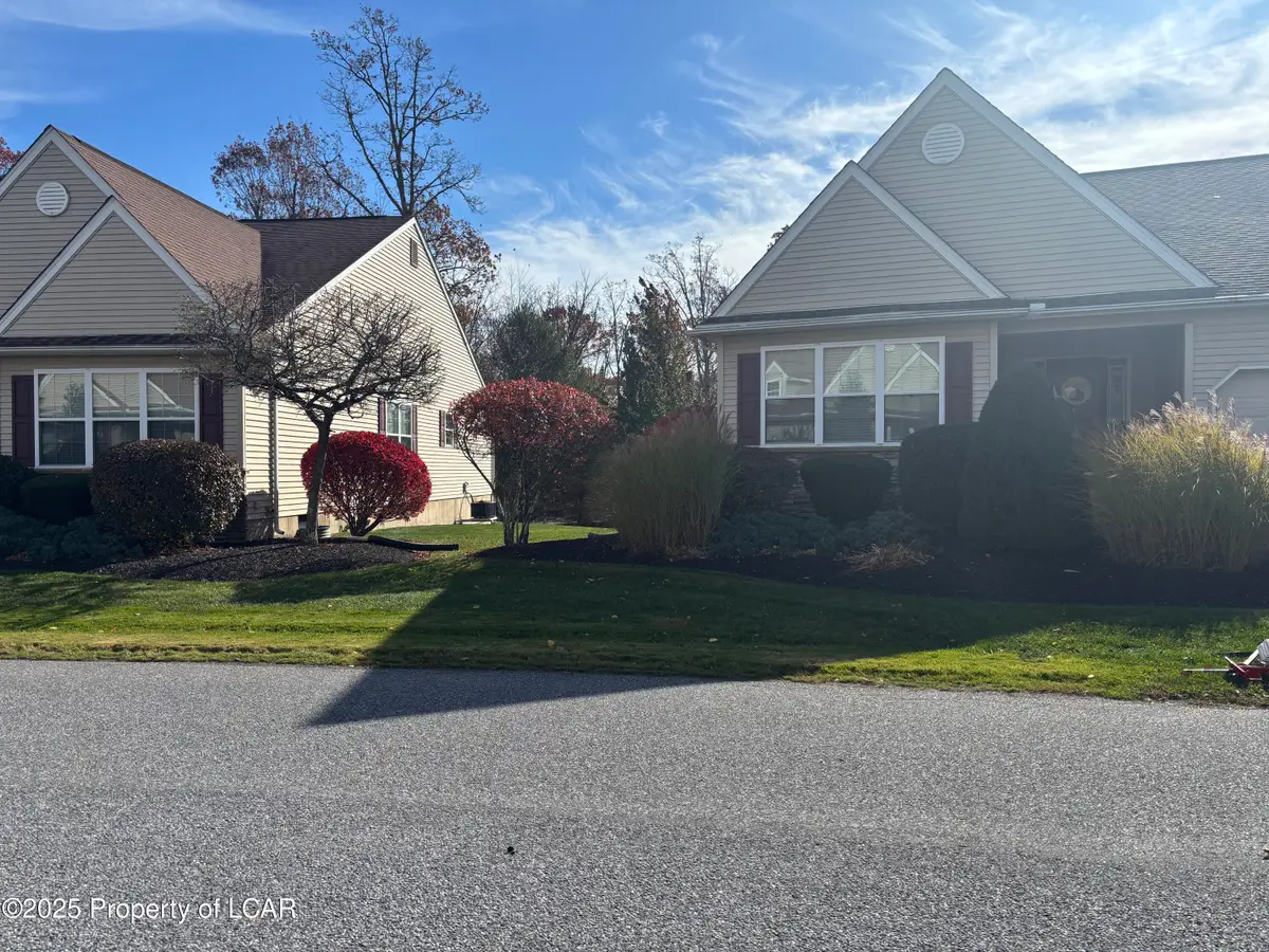 263 Refuge Circle, Drums, PA 18222 - Image #1