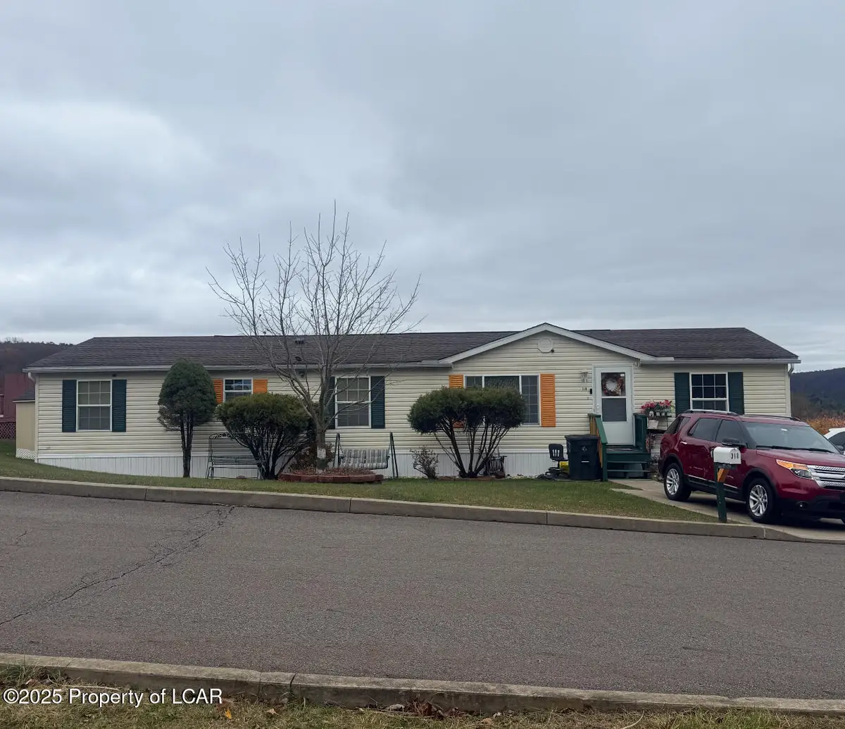 318 Echo Valley Drive, Shavertown, PA 18708 - Image #1