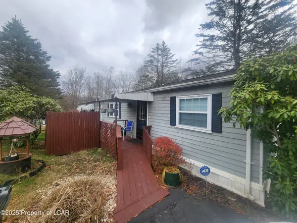 7 Valley Gorge Mhp, White Haven, PA 18661