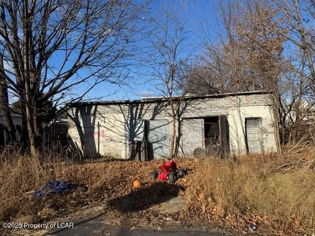 44 E Thomas Street, Wilkes Barre, PA 18705 - Image #2