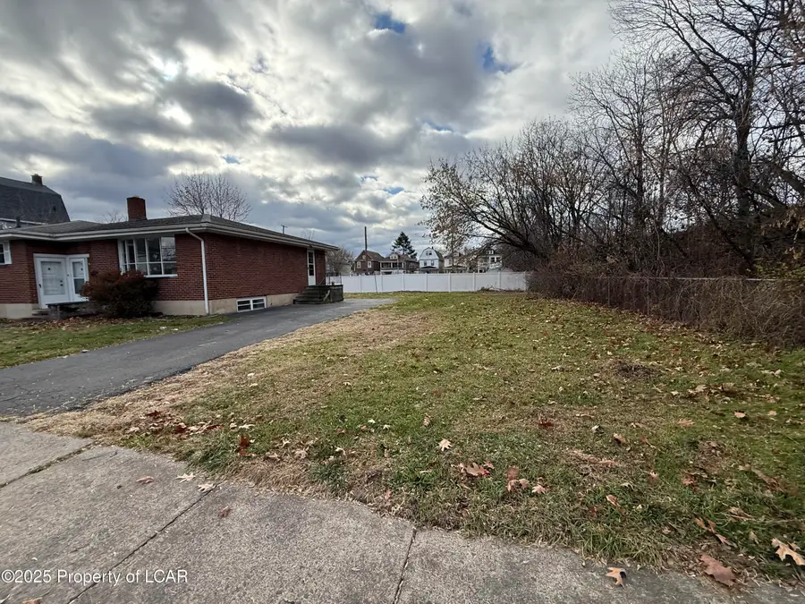 58 Dagobert Street, Wilkes Barre, PA 18702 - Image #3