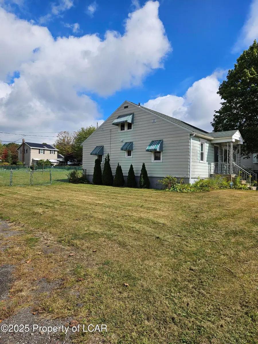 605 Muir Avenue, Hazleton, PA 18201 - Image #3