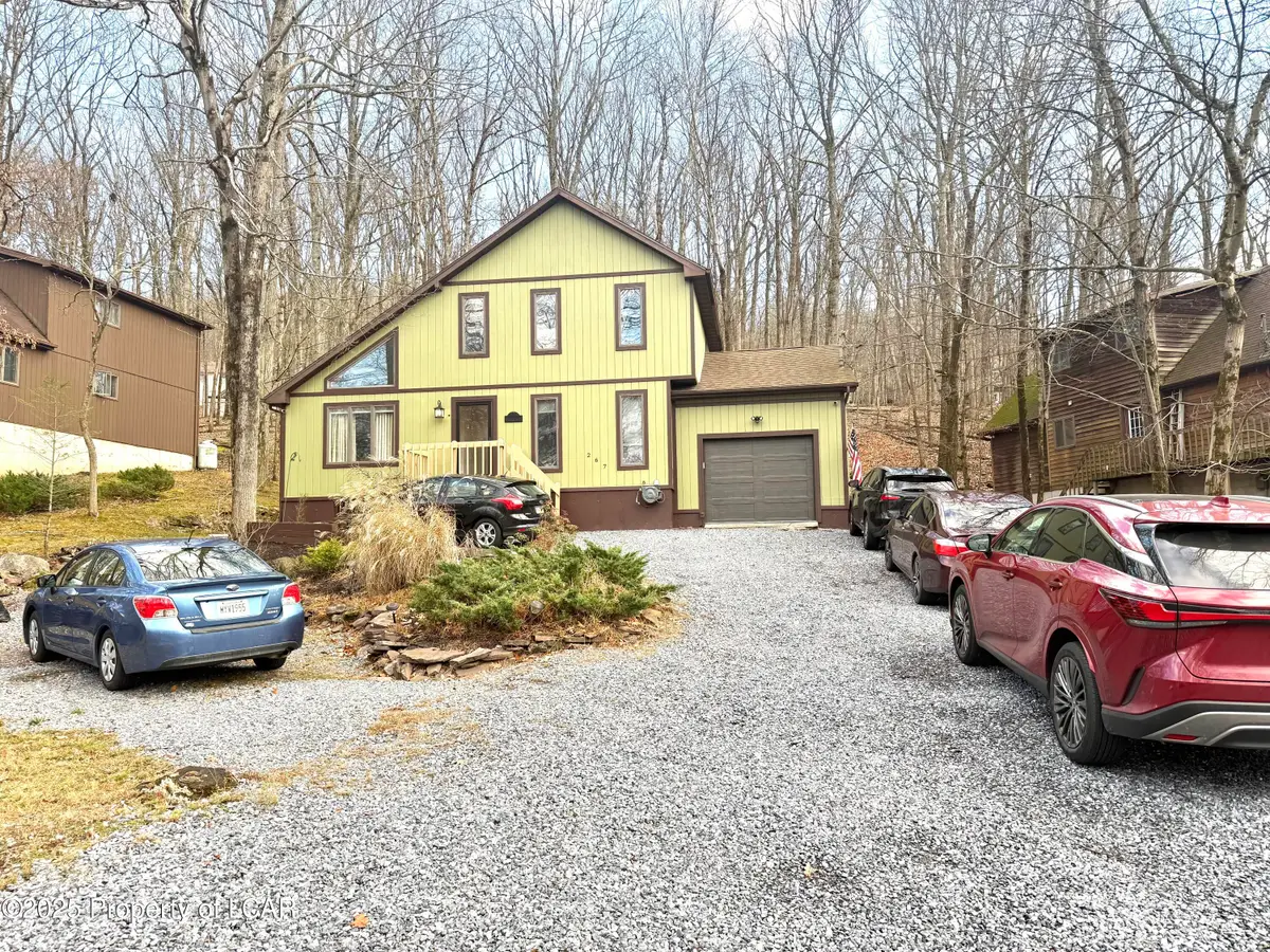 267 Bear Run Drive, Drums, PA 18222 - Image #1