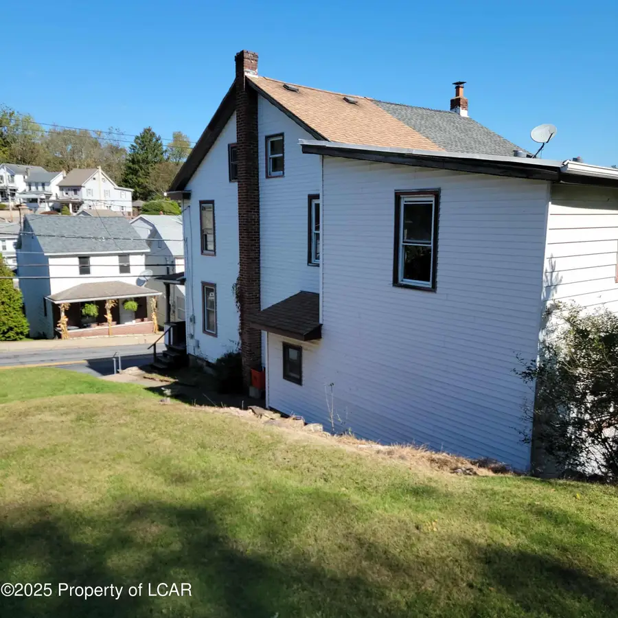 223 Hudsondale Street, Weatherly, PA 18255 - Image #2