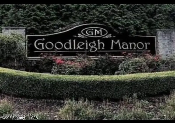 5 Manorview Drive, Dallas, PA 18612