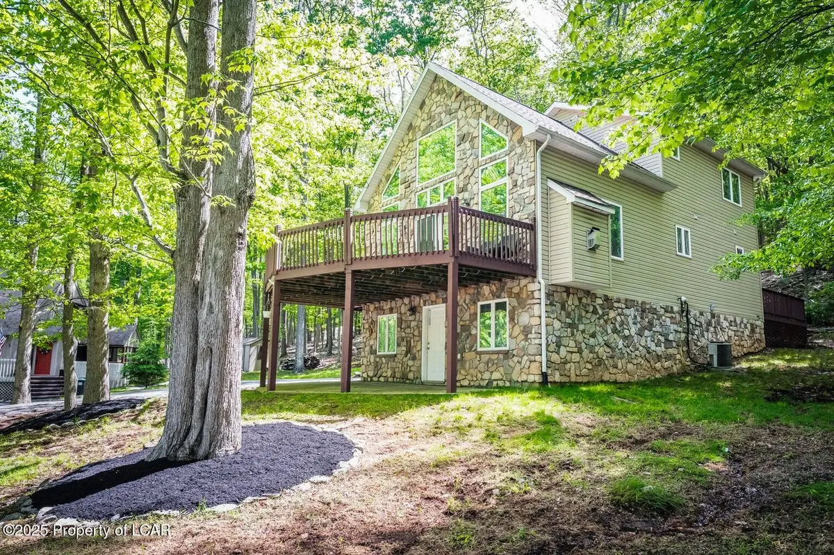 79 Muskegon Circle, Hazle Township, PA 18202 - Image #1