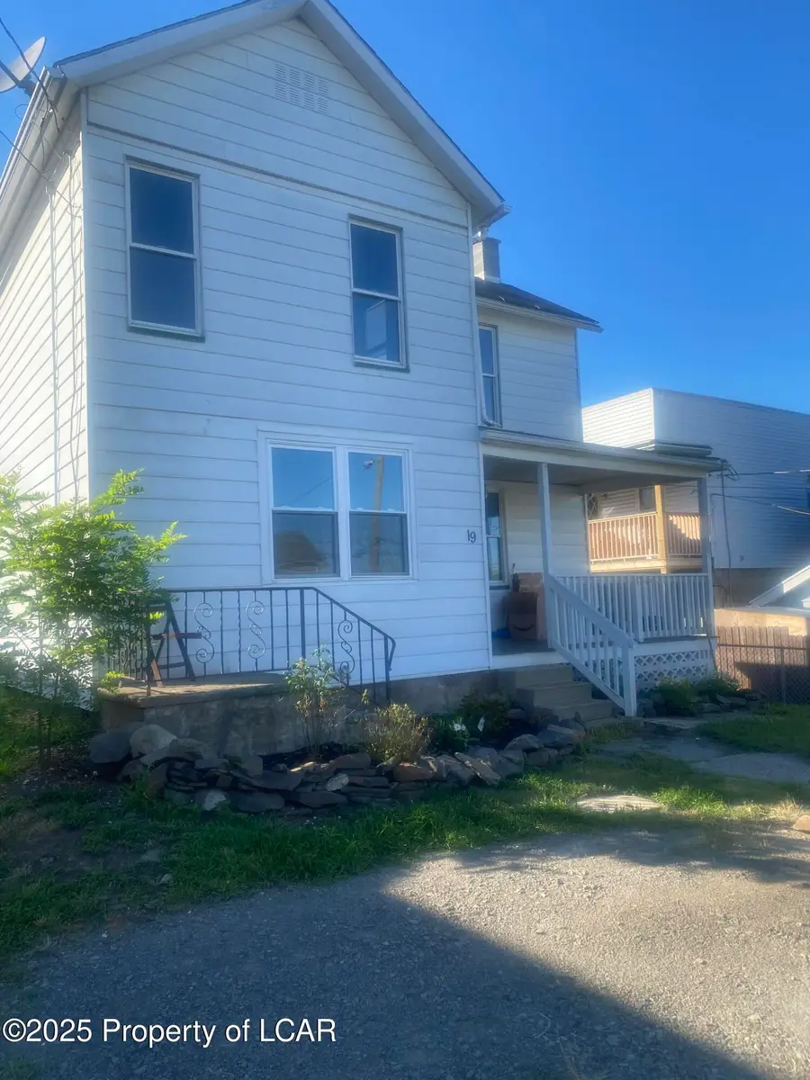 19 Green Street, Edwardsville, PA 18704 - Image #2