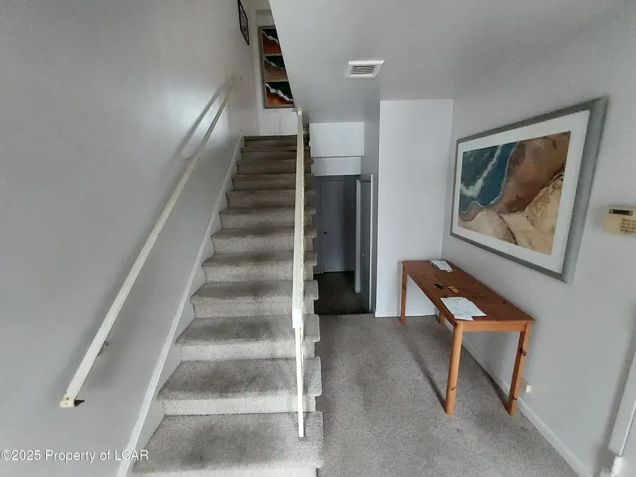 68 Jefferson Lane, Wilkes Barre, PA 18701 - Image #2