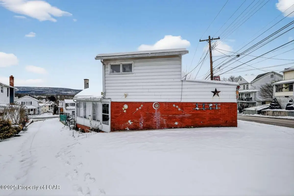 321 W Main Street, Nanticoke, PA 18634 - #1