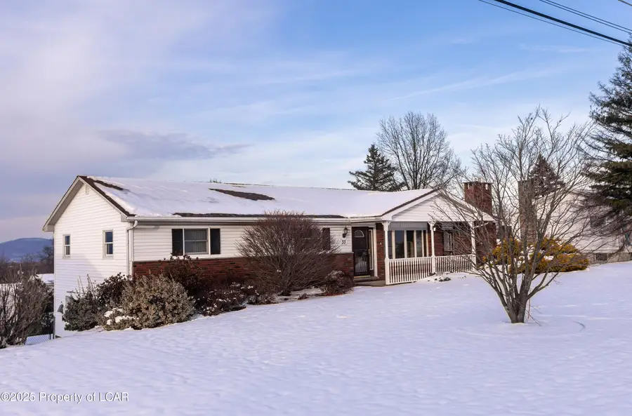 33 Redwood Drive, Laflin, PA 18702 - Image #3