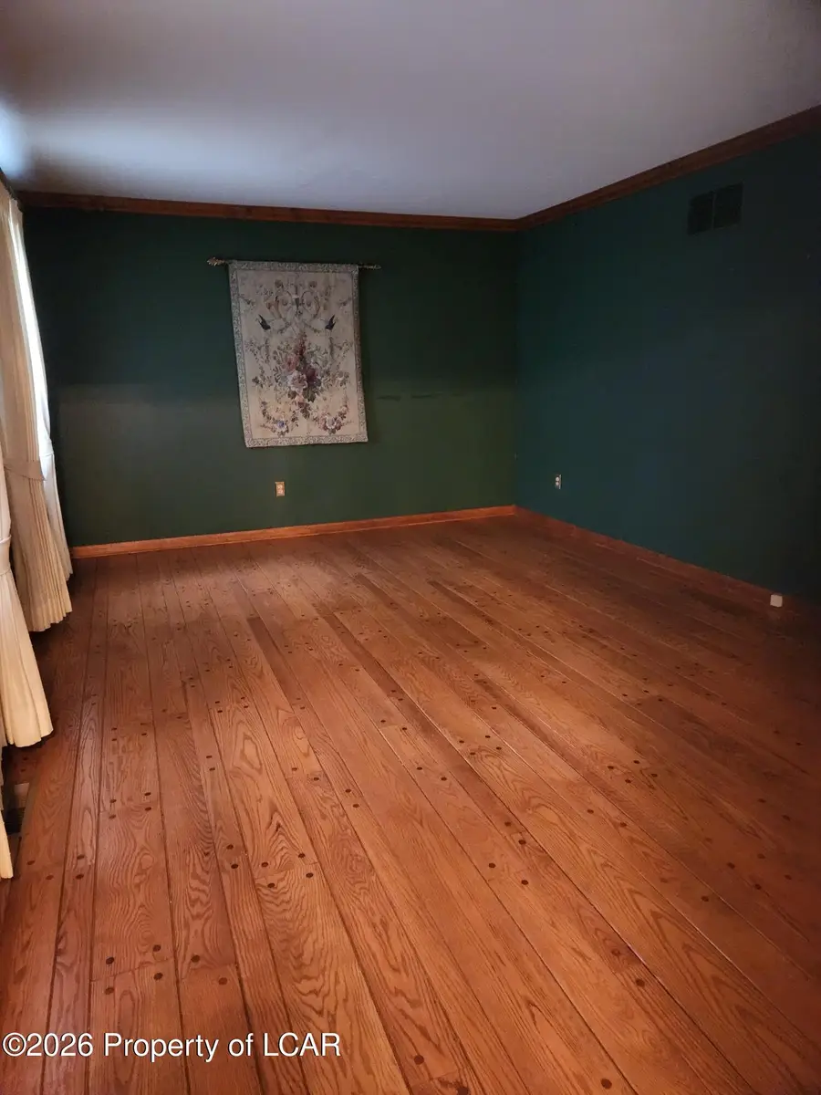 107 Eastview Circle, Sugarloaf Township, PA 18249 - Image #2